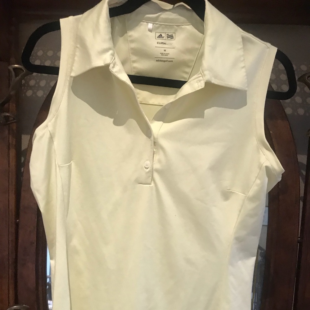 Women’s golf shirt